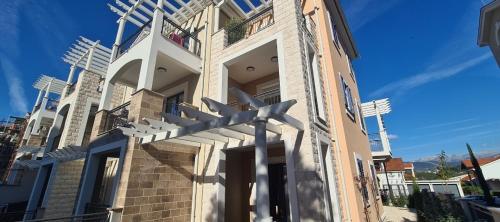 Lustica Centrale - Tivat