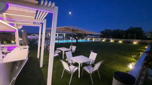 Luxury Pool Suites - Città Bianca - Hotel - Pescara