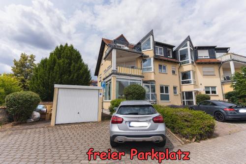 Appartment in den Weinbergen bei Mainz - mit 2x Doppelzimmern, 1x großes Wohnzimmer, Bad & Küche