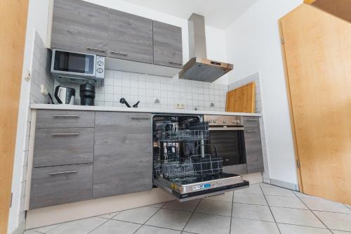 Appartment in den Weinbergen bei Mainz - mit 2x Doppelzimmern, 1x großes Wohnzimmer, Bad & Küche