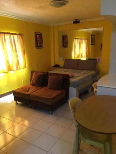 room detail thumbnail 2