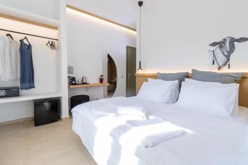 ALIRENE MYKONOS Room Type - Deluxe Double Room with Balcony ALIRENE MYKONOS Room Type - Deluxe Double Room with Balcony
