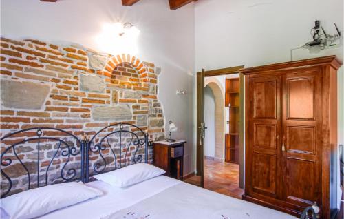 Gorgeous Apartment In Monte Rinaldo With Wifi