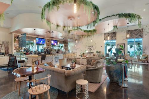 Palms Resort #1505 Jr 2BR near Joe's Crab Shack