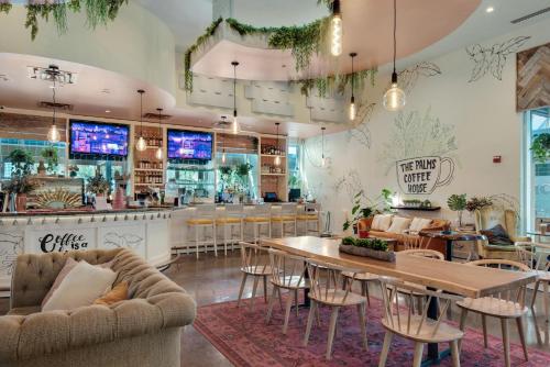 Palms Resort 11002 D by RealJoy - image 34