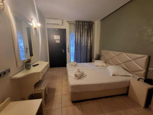 FEDRA HOTEL in Paralia