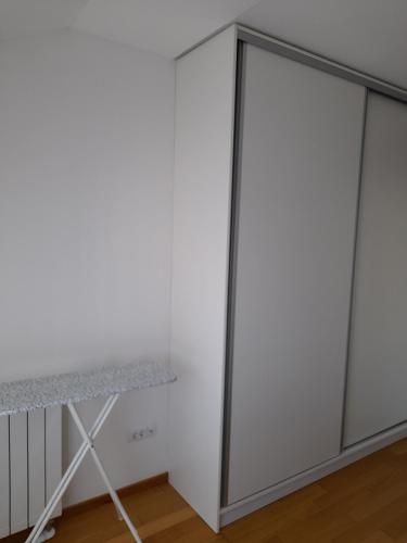 One-Bedroom Apartment image 10