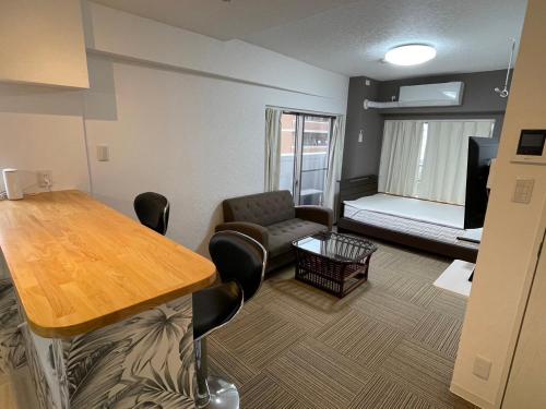 ROYAL YONEGAHAMA ｌ米が浜通 (ROYAL YONEGAHAMA ｌ米が浜通) in 요코스카