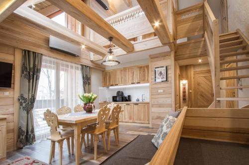 Apartment with Balcony - J room in Willa Tatiana Boutique apartamenty
