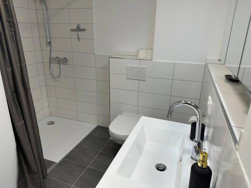 SUITE4ME - Balkon I Küche I Waschmaschine I Mainz-Kostheim, Wiesbaden (fotografie 8)