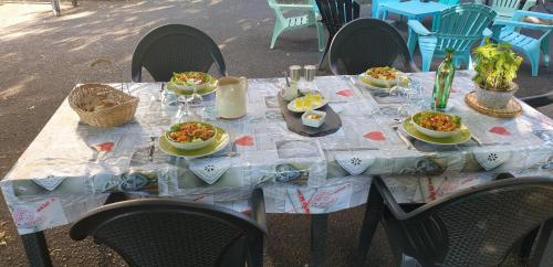 外部景觀, L'Eau Berge - Relais Motards - GTMC & Tour des Vaches B&B in 阿朗什