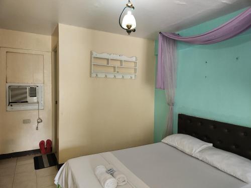 Country Sampler Inn Room Type - Budget Single Room