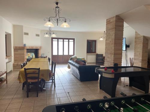 Casale nella valle in Pieve Torina