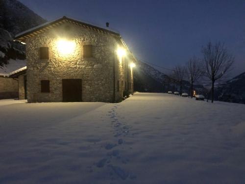 Casale nella valle in Pieve Torina
