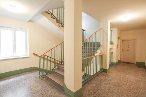Deluxe Apartment image 2
