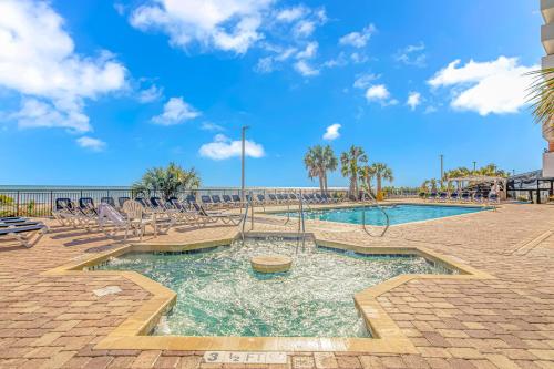 Oceanview 1 Bedroom Suite Landmark Resort 548 Perfect for a couple or party of 4 - image 2
