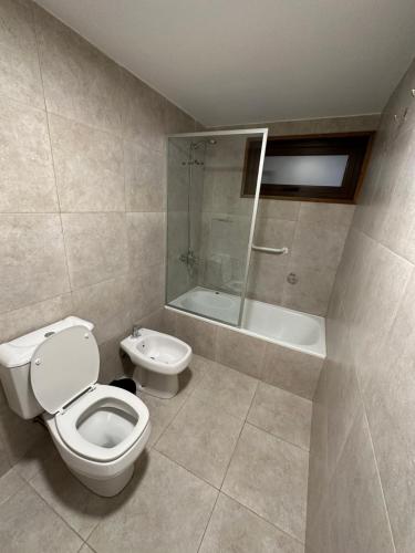 One-Bedroom Apartment image 9