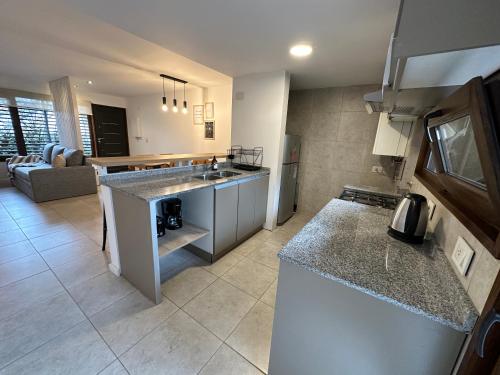 One-Bedroom Apartment image 1