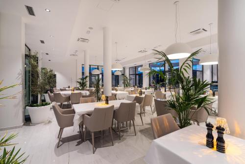 Restaurant, Miramare Hotel in Zadar