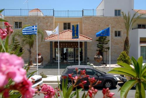 M. Moniatis Hotel - image 2