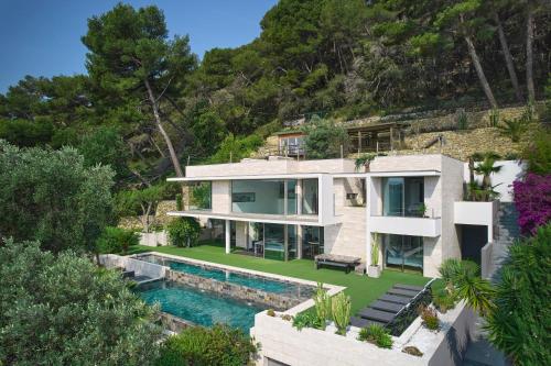 Cannes - Modern villa with 180° sea view - Location, gîte - Vallauris