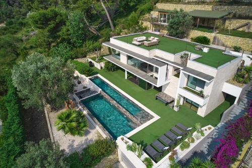 Cannes - Modern villa with 180° sea view