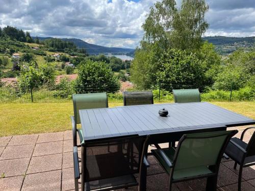 Bel appartement Magnifique vue Lac -Les Gouttridos - Location saisonnière - Gérardmer