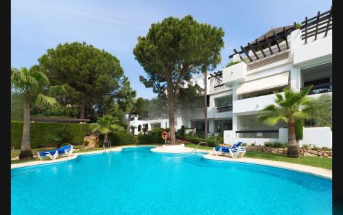 Luxury and Relax in Marbella - Tap to explore photos