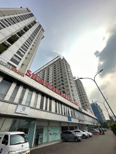Signature Park Grande Serviced Condominium LRT Jakarta 2BR