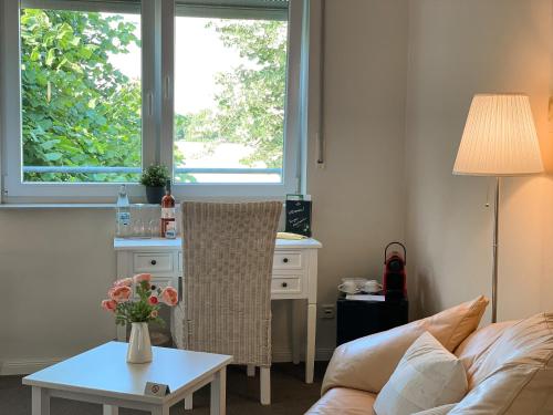 Suite, executive