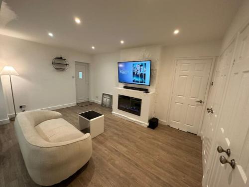 Modern 1 Bedroom Studio Flat - Apartment - Northfleet