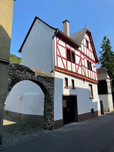 Fachwerk-Romantik 1 an der Mosel in Treis-Karden, Deutschland