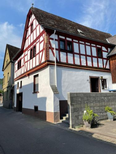 Fachwerk-Romantik 2 an der Mosel - Apartment - Treis-Karden