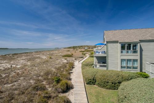 1313 Pelican Watch - Seabrook Island - Beachfront 5 Star Condo - Fido Friendly