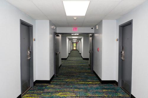 Days Inn by Wyndham Farmville - image 11