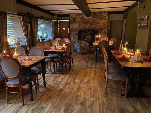 HOT TUB - Miners Cottage - edge of Brecon Beacons National Park - Heritage Town in Blaenavon