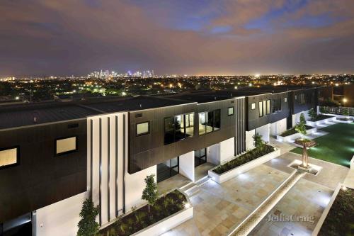 Exterior view, Ruckers Hill Northcote Penthouse in Brunswick