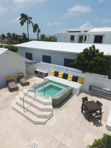 Piscine, Villa Boscardi in Belize City