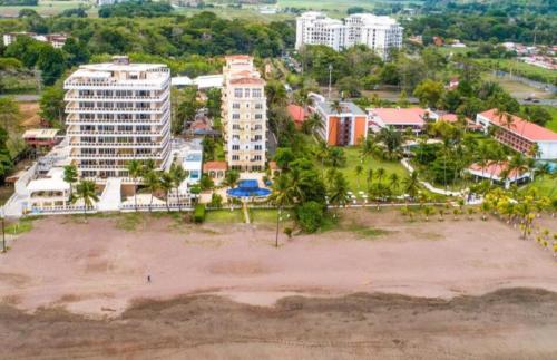 Acqua Residences 5 Star