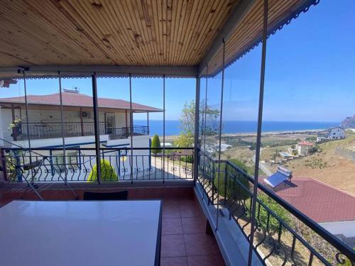 Turkish riviera sea view detached villa in Gazipasa