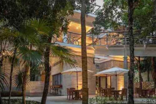 Luxury Apartment with M Benz and & Driver Included in Akumal, Mexico