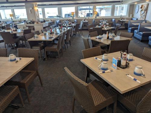 Admiral Resort Motel - 숙소 외관