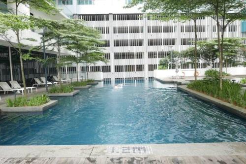 Swimming pool, KLCC Luxury 2 Bedroom @ 188 Suites KL吉隆坡中心奢華二卧室套房 near Saloma Theatre Restaurant