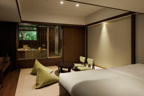 【Main Building】Premium Room with Tatami area - Ground floor