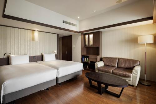 2 twin beds