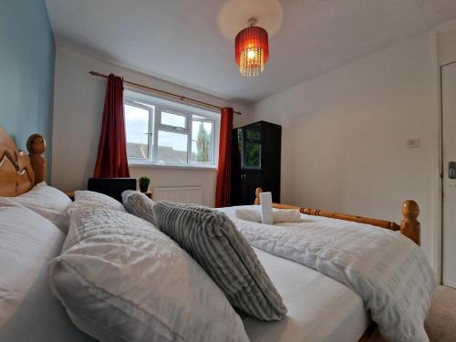 Bed, Nice Living Serviced Accommodations 7 in Rugby