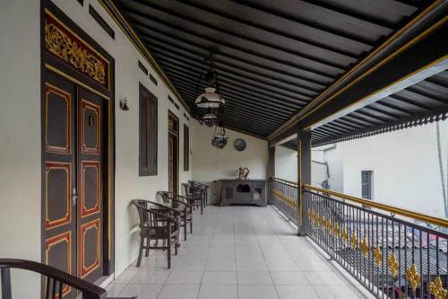Facilities, Cakra Homestay Solo Mitra RedDoorz in Surakarta