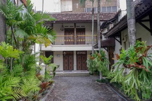 Exterior view, Cakra Homestay Solo Mitra RedDoorz in Surakarta