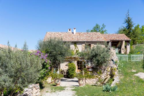 La Ferme du petit Ségriès Bed and Breakfast - Chambre d'hôtes - Moustiers-Sainte-Marie