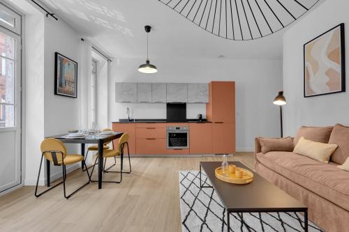 One-Bedroom Apartment image 10